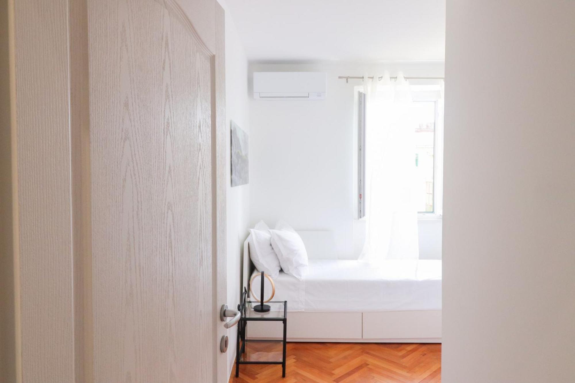 City Center Sunset Penthouse Сплит Екстериор снимка