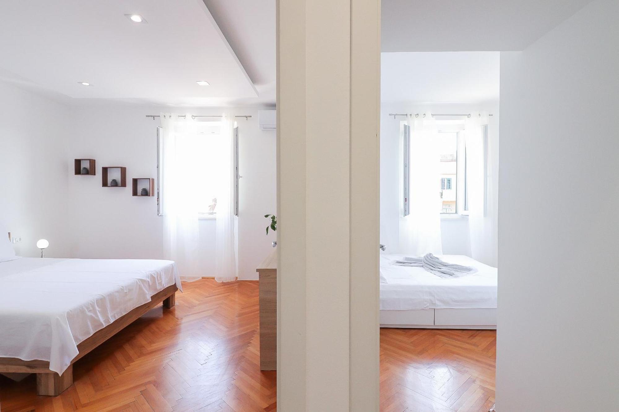 City Center Sunset Penthouse Сплит Екстериор снимка